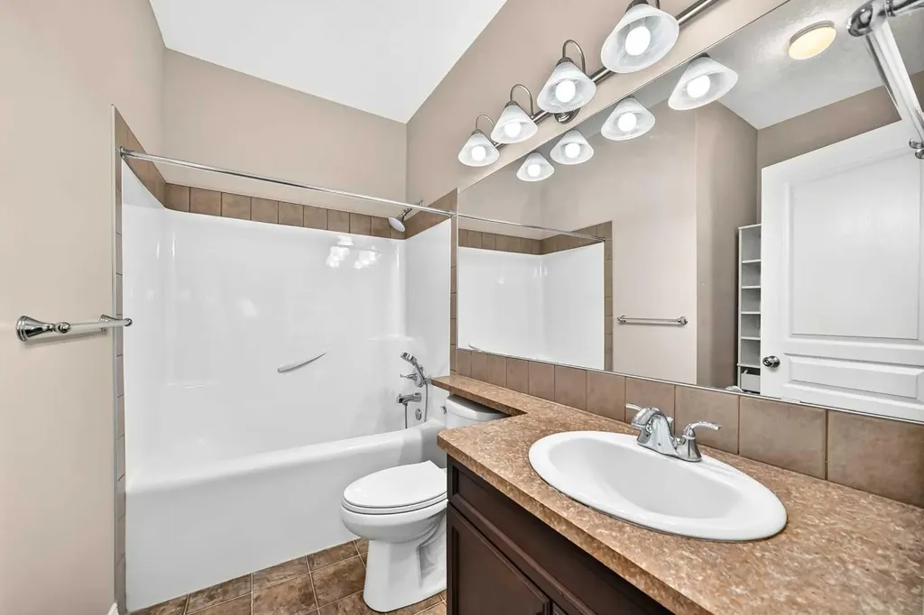 114 Tucker Circle Okotoks AB T1S 2J8