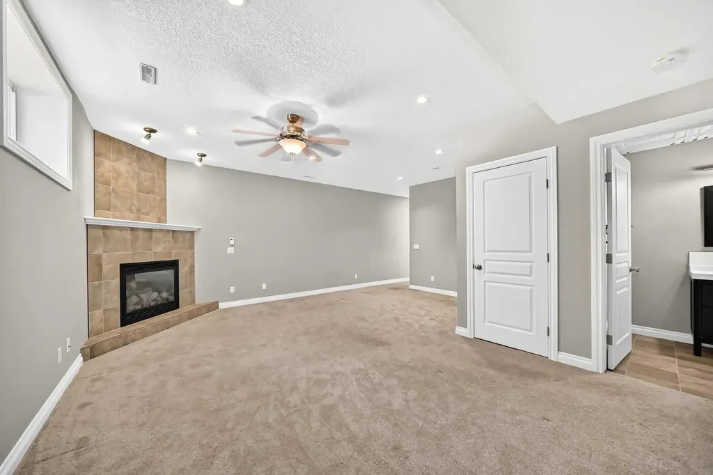 114 Tucker Circle Okotoks AB T1S 2J8