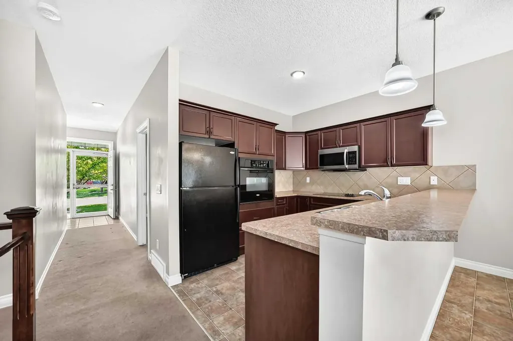 114 Tucker Circle Okotoks AB T1S 2J8