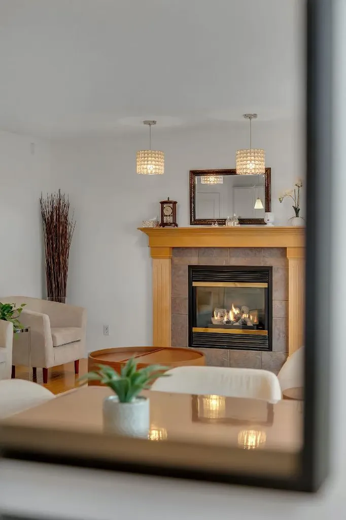 208 Royal Birch Circle NW Calgary AB T3G 5L4