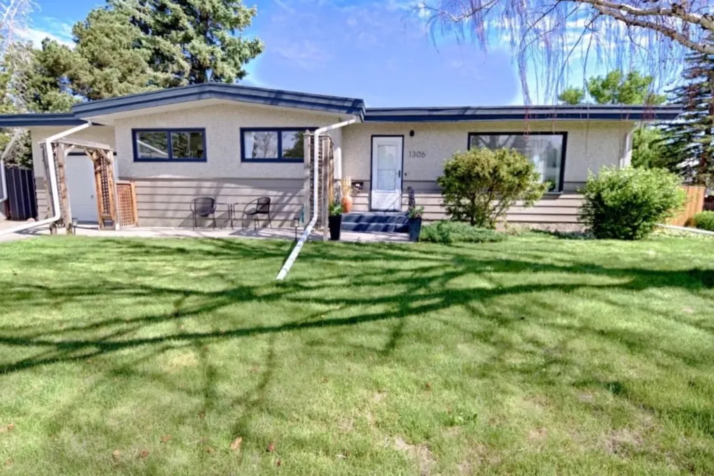 1306 29 Street S Lethbridge AB T1K 2X3