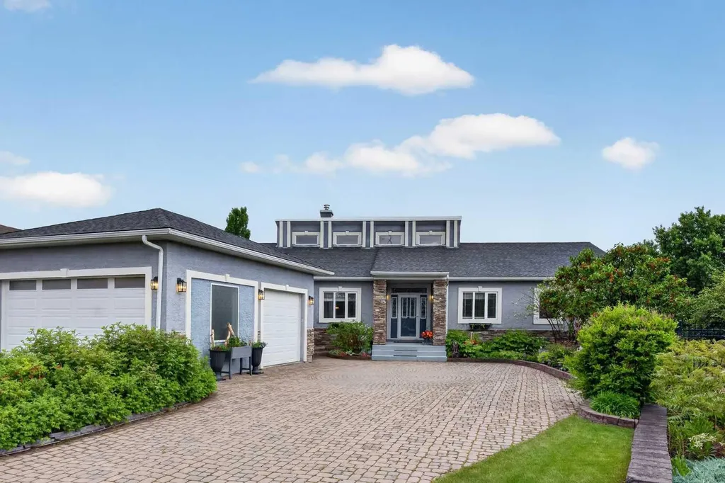 762 Stonehaven Drive Carstairs AB T0M 0N0