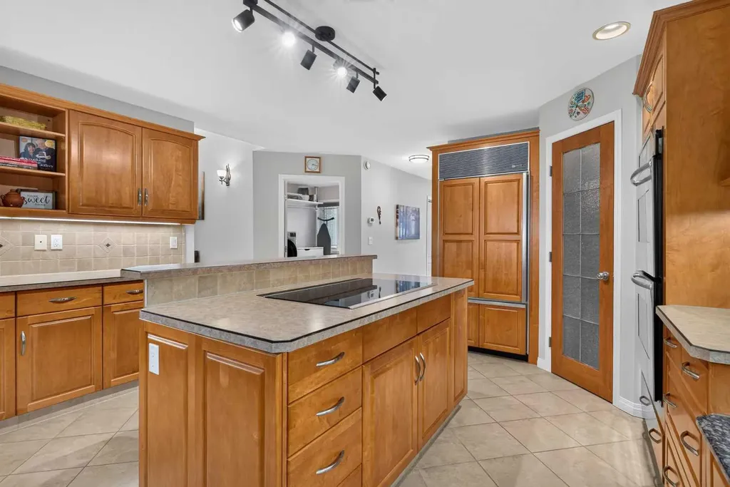 762 Stonehaven Drive Carstairs AB T0M 0N0
