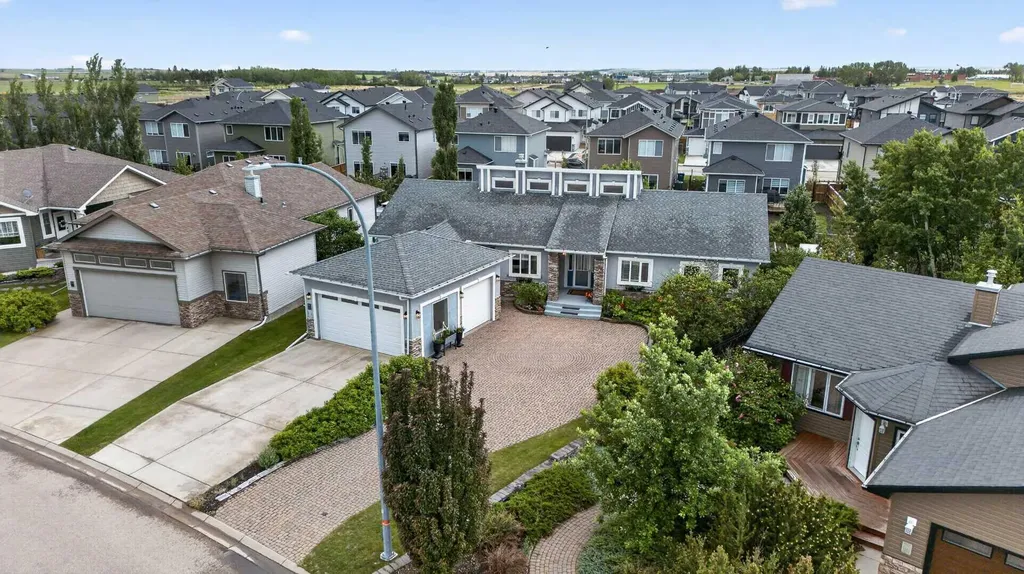 762 Stonehaven Drive Carstairs AB T0M 0N0