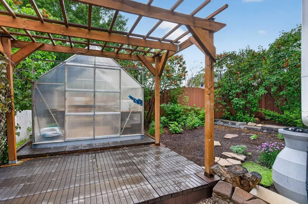 762 Stonehaven Drive Carstairs AB T0M 0N0
