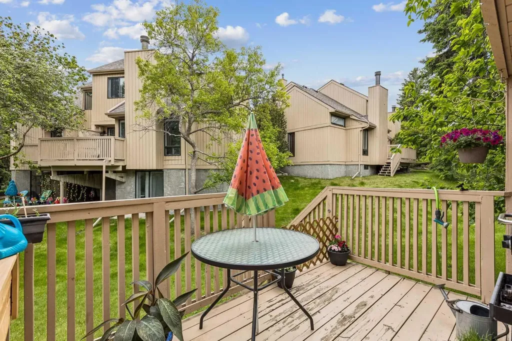 235 Berwick Drive NW Calgary AB T2P 3C1