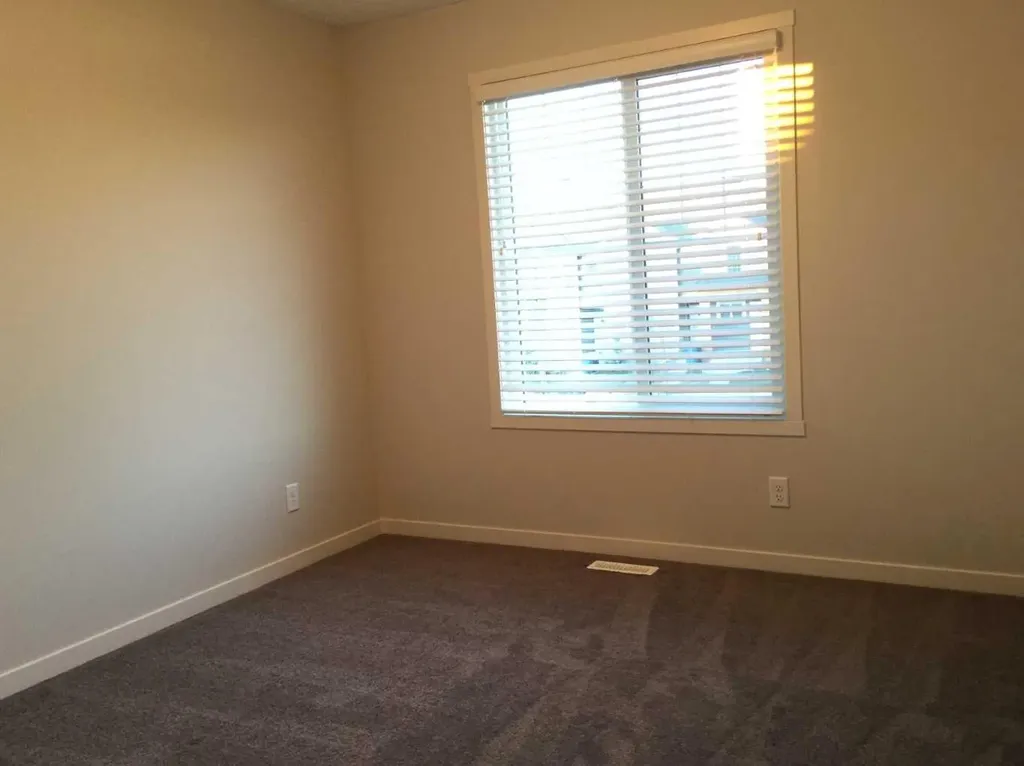 972 Nolan Hill Boulevard NW Calgary AB T3R 0Z7