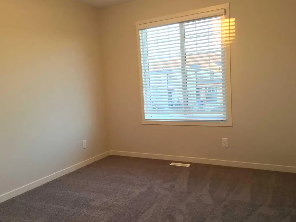 972 Nolan Hill Boulevard NW Calgary AB T3R 0Z7
