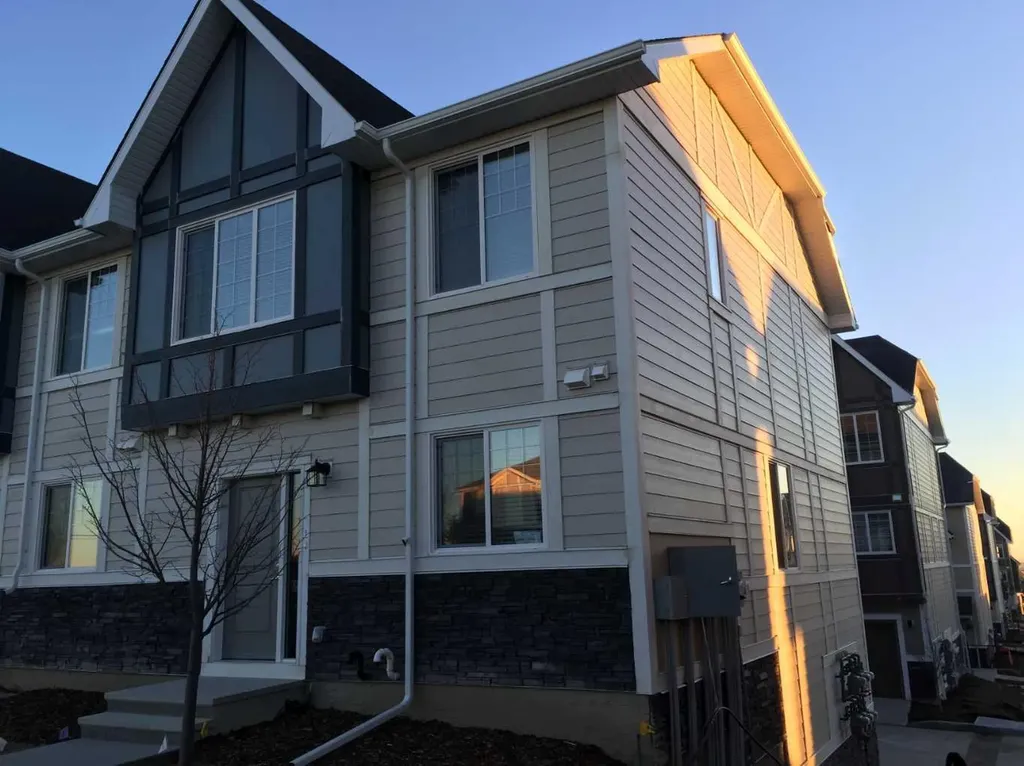 972 Nolan Hill Boulevard NW Calgary AB T3R 0Z7