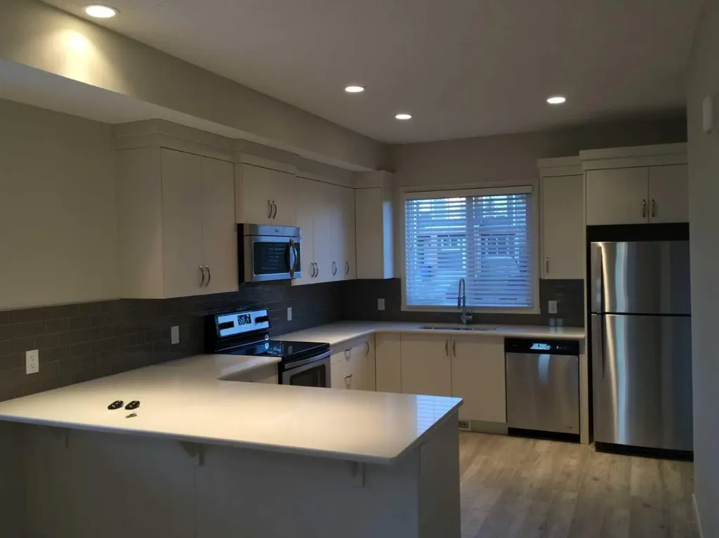 972 Nolan Hill Boulevard NW Calgary AB T3R 0Z7