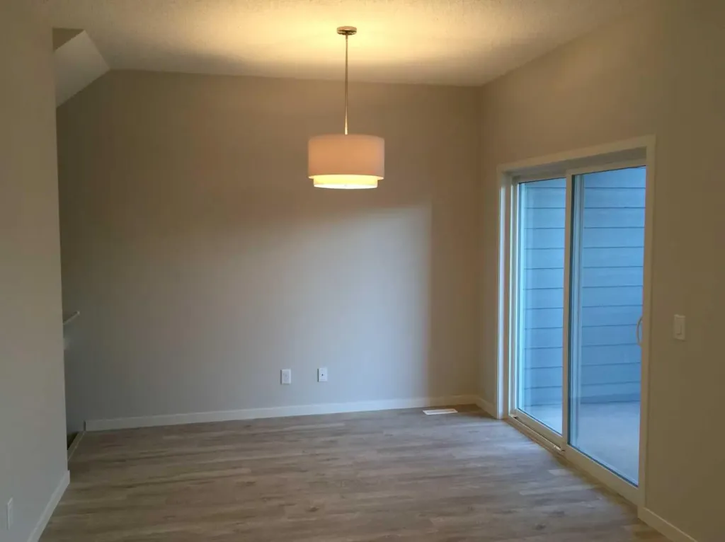 972 Nolan Hill Boulevard NW Calgary AB T3R 0Z7