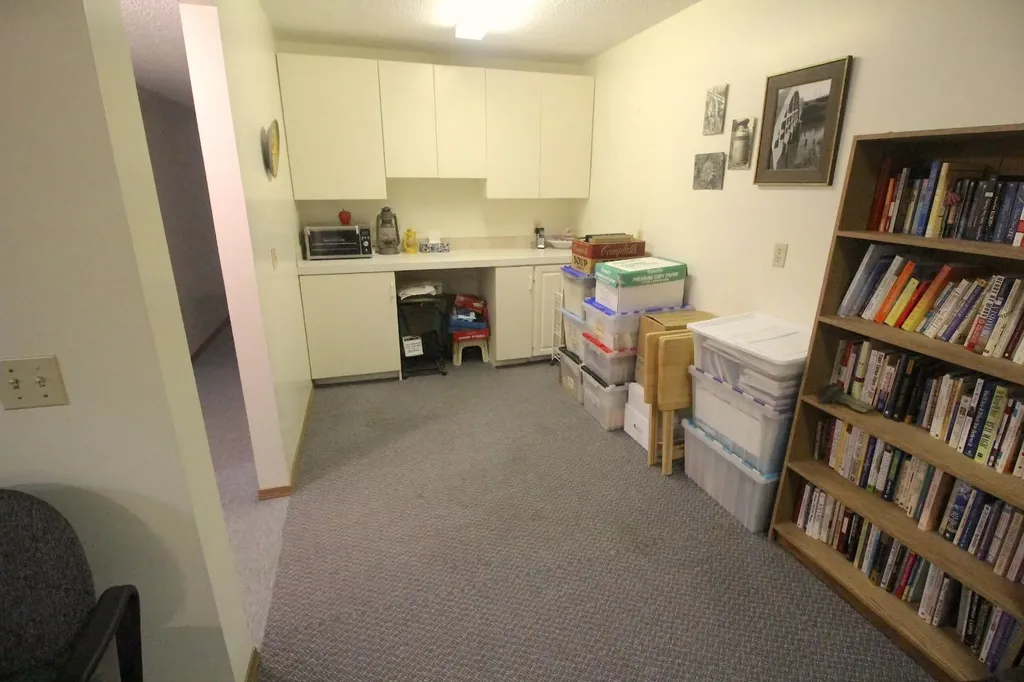 515 Blackthorn Road NE Calgary AB t2k4x8