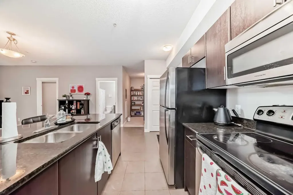3950 46 Avenue NW Calgary AB T3A 0P9