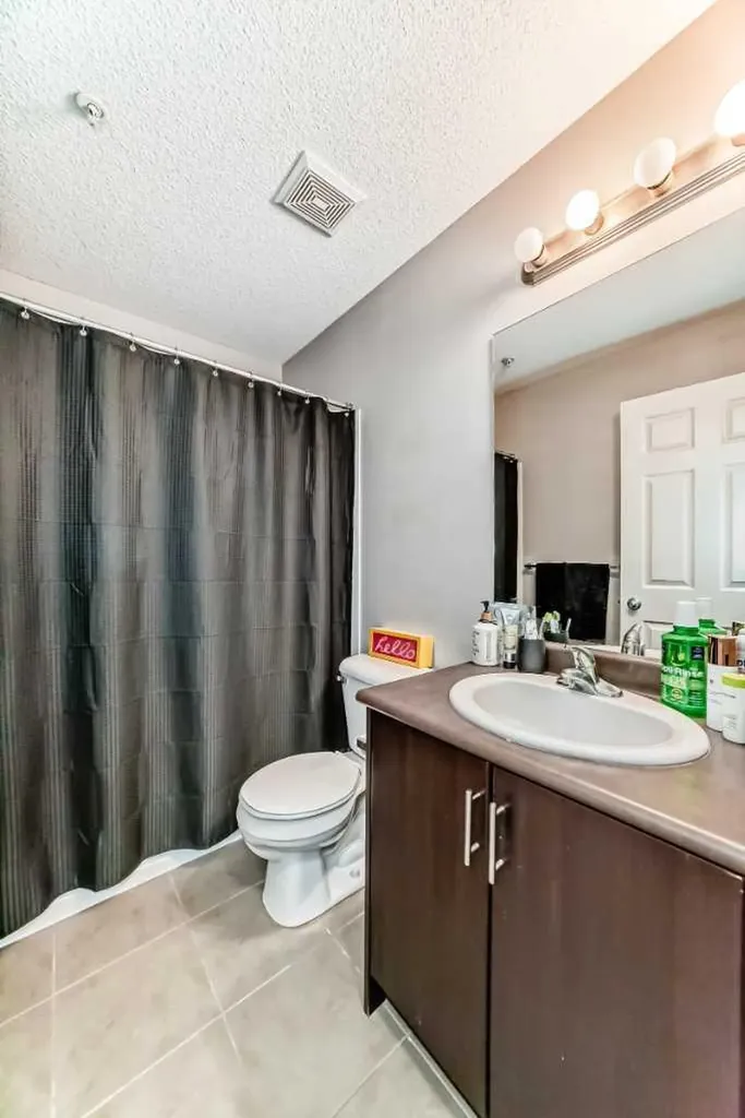3950 46 Avenue NW Calgary AB T3A 0P9