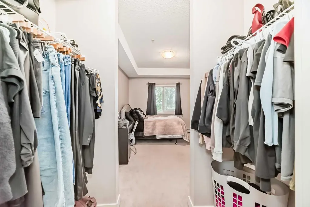 3950 46 Avenue NW Calgary AB T3A 0P9