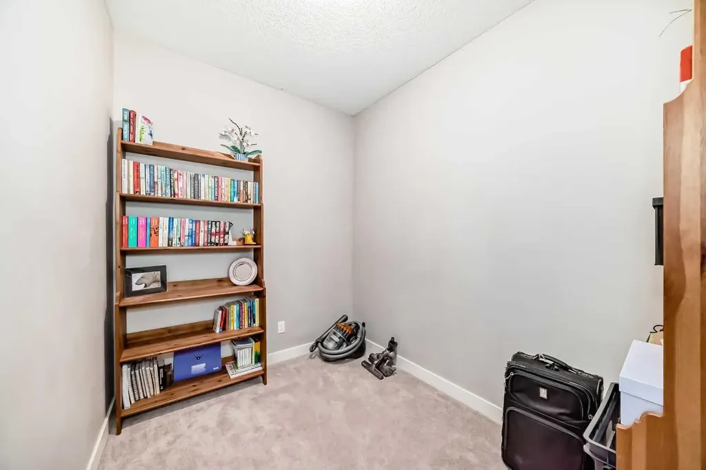 3950 46 Avenue NW Calgary AB T3A 0P9