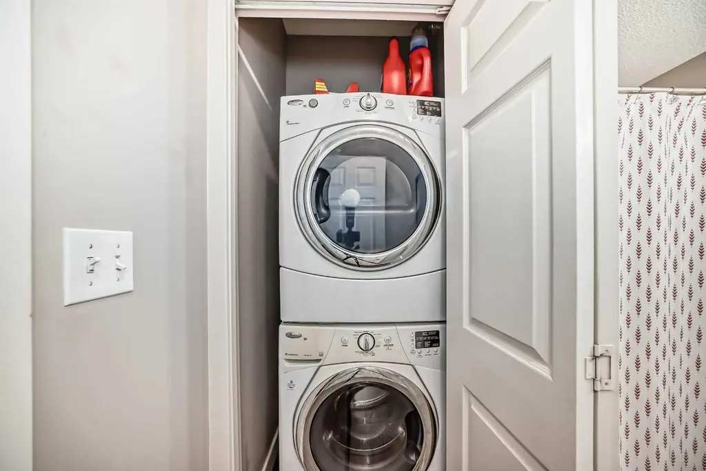 3950 46 Avenue NW Calgary AB T3A 0P9