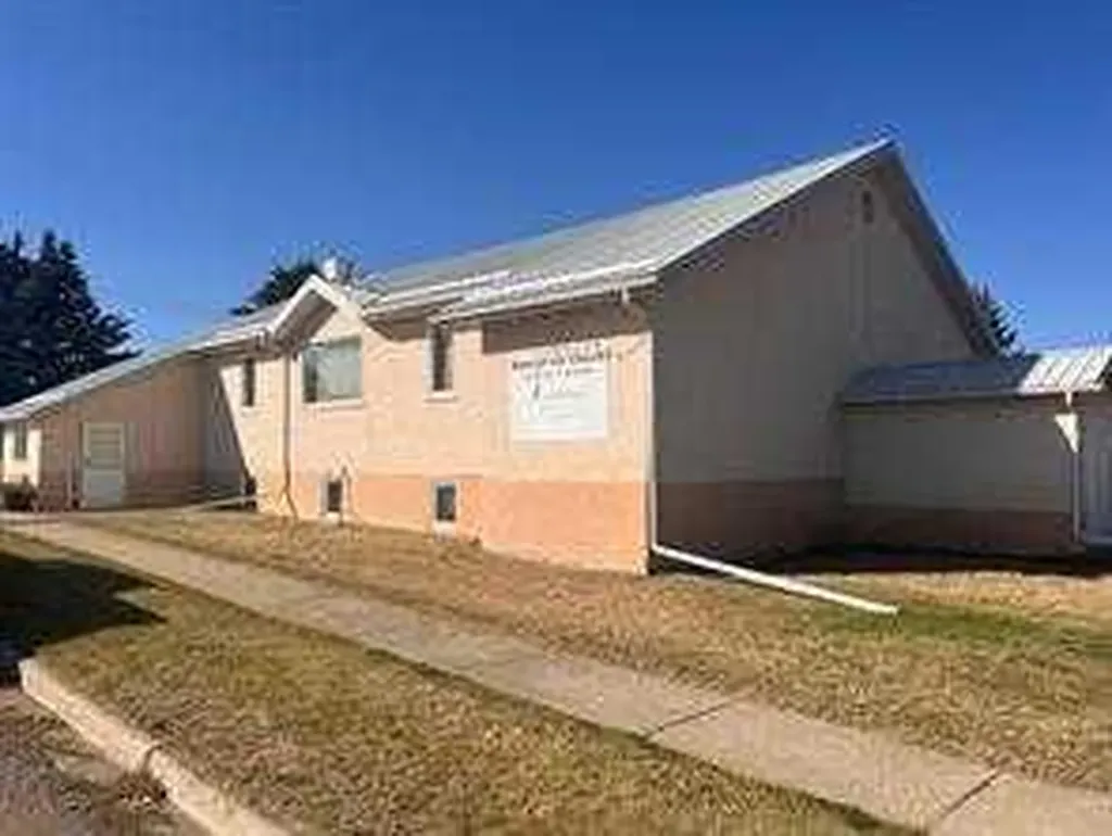 401 Main Street NW Milk River AB T0K 1M0