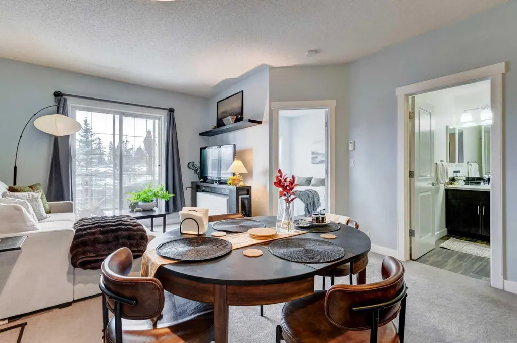 5605 Henwood Street SW Calgary AB T3E 7R2