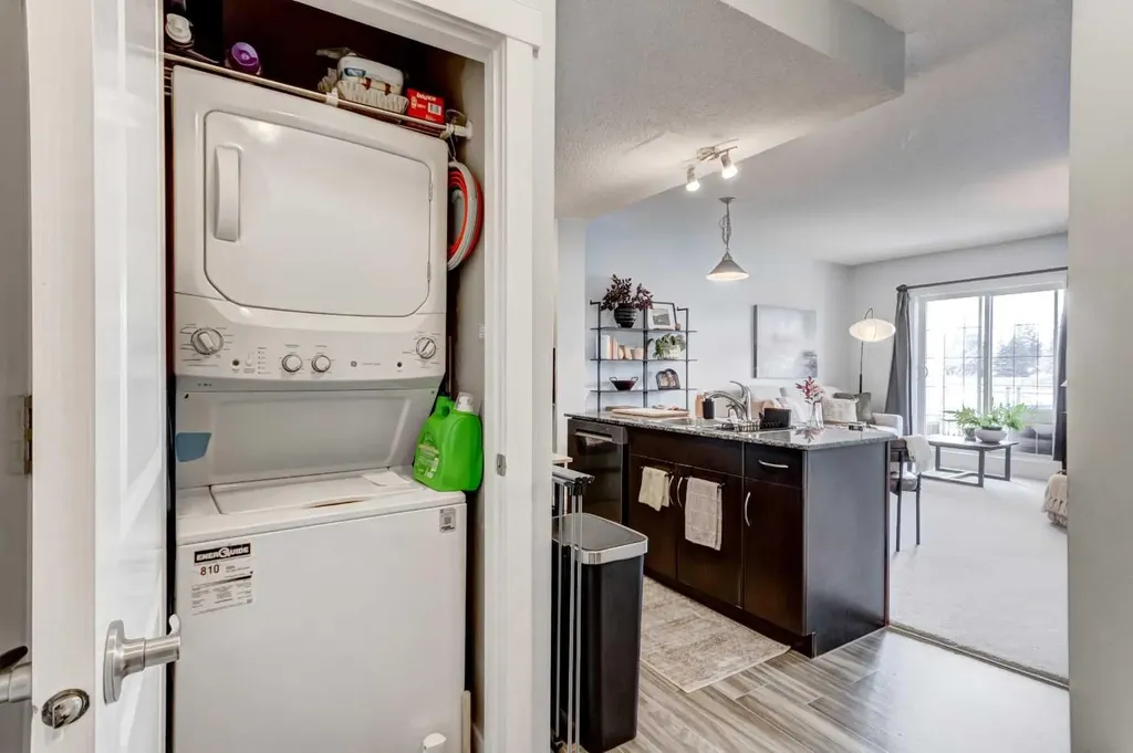 5605 Henwood Street SW Calgary AB T3E 7R2