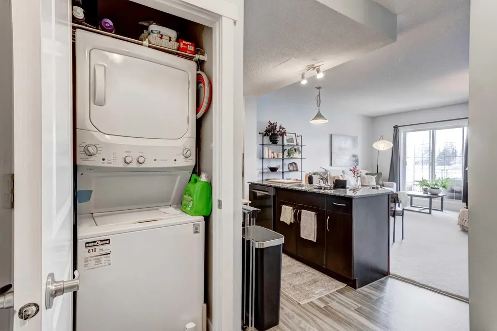 5605 Henwood Street SW Calgary AB T3E 7R2