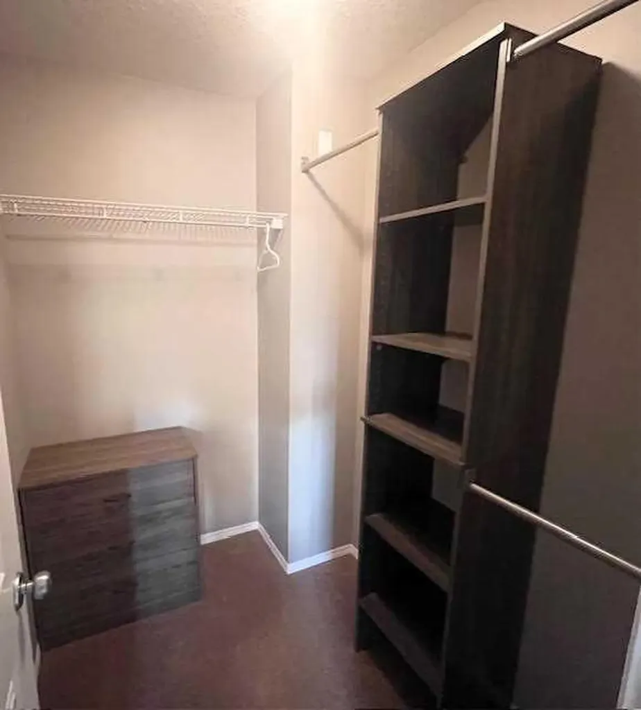132 Maurer Drive Hinton AB T7V2C8