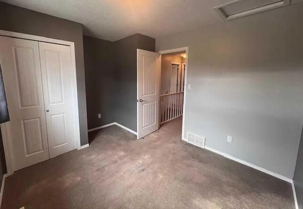 132 Maurer Drive Hinton AB T7V2C8