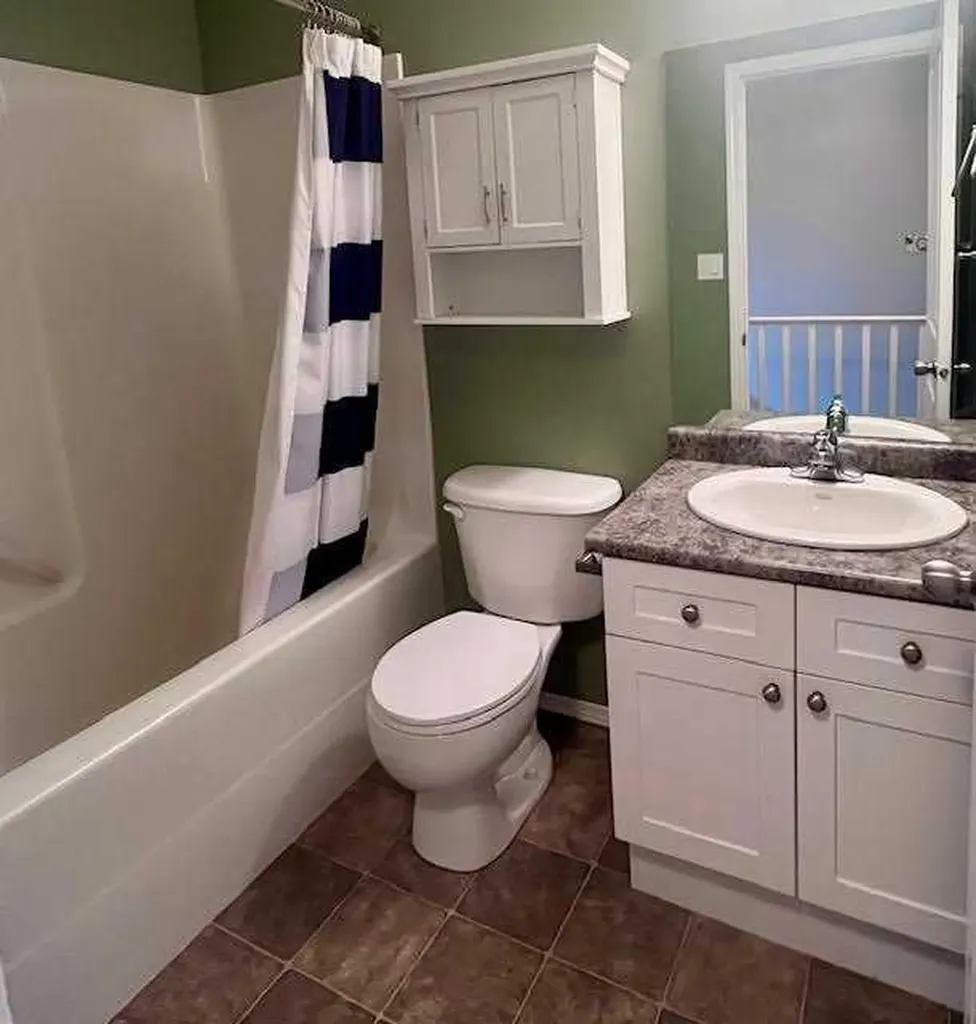 132 Maurer Drive Hinton AB T7V2C8