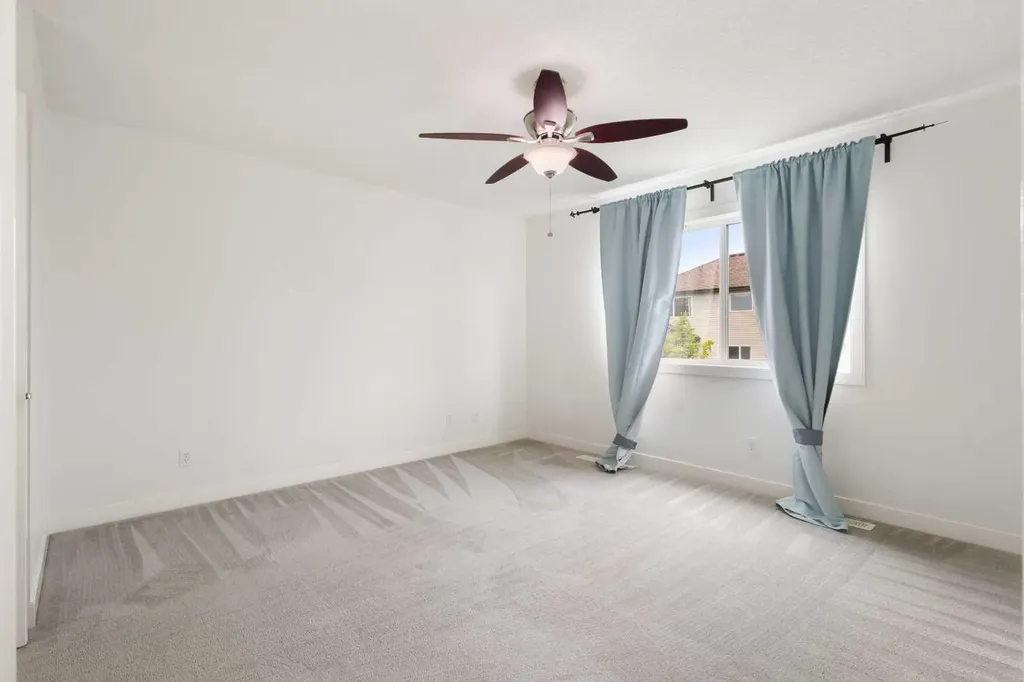 66 Everhollow Avenue SW Calgary AB T2Y 0A9