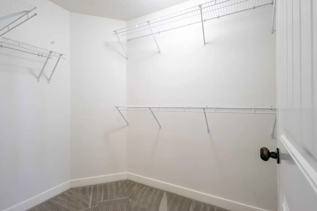 66 Everhollow Avenue SW Calgary AB T2Y 0A9