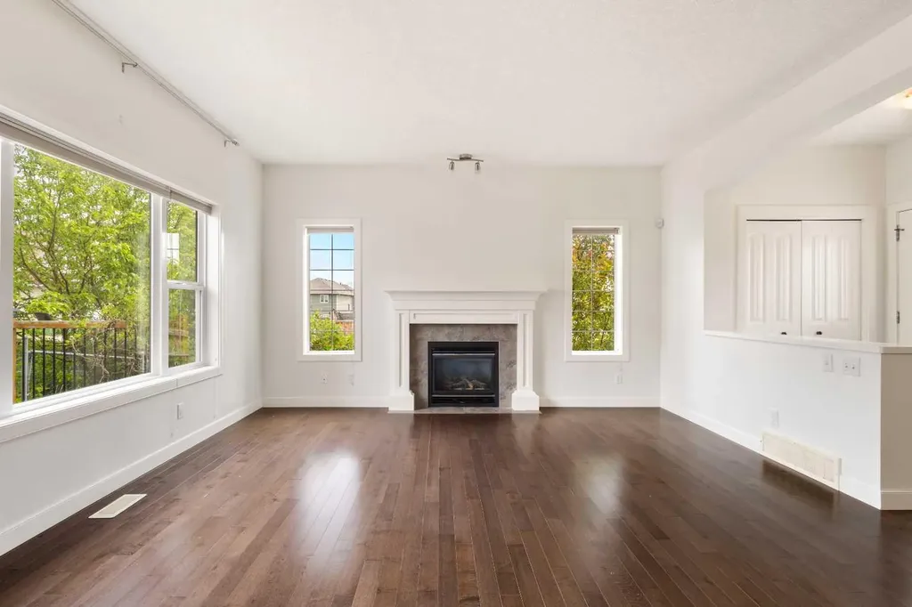 66 Everhollow Avenue SW Calgary AB T2Y 0A9