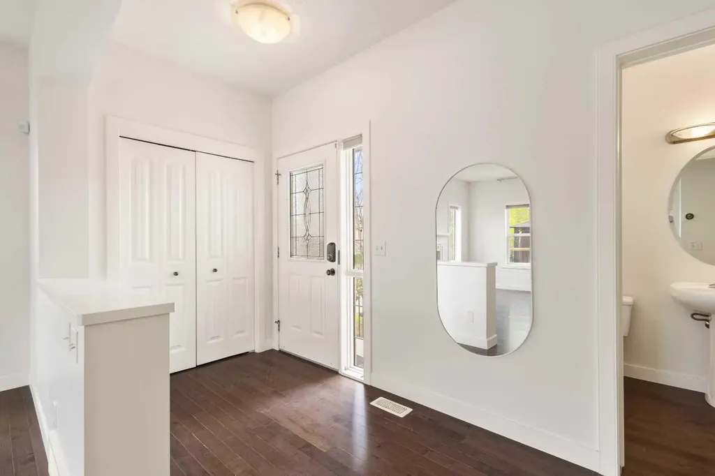 66 Everhollow Avenue SW Calgary AB T2Y 0A9