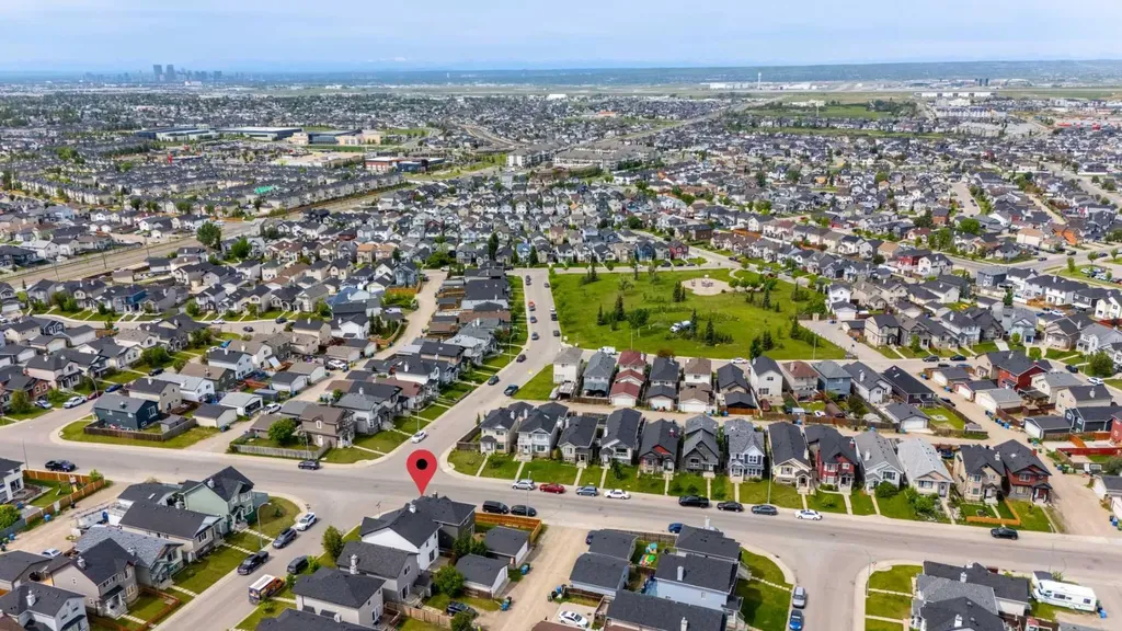 2 Saddlefield Crescent NE Calgary AB T3J 4Z6