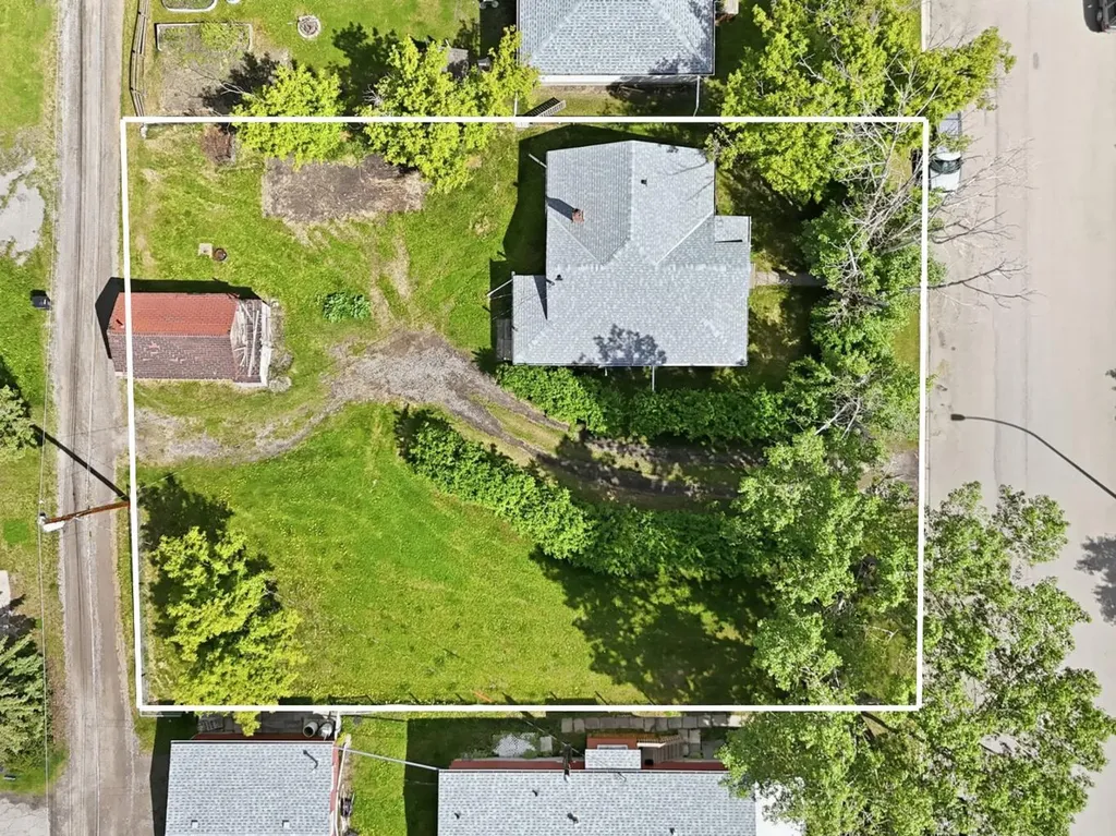 509 1 Street SE Diamond Valley AB T0L 0H0