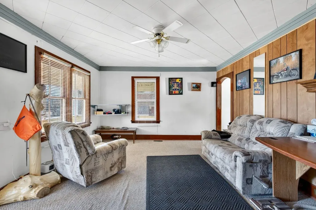 509 1 Street SE Diamond Valley AB T0L 0H0