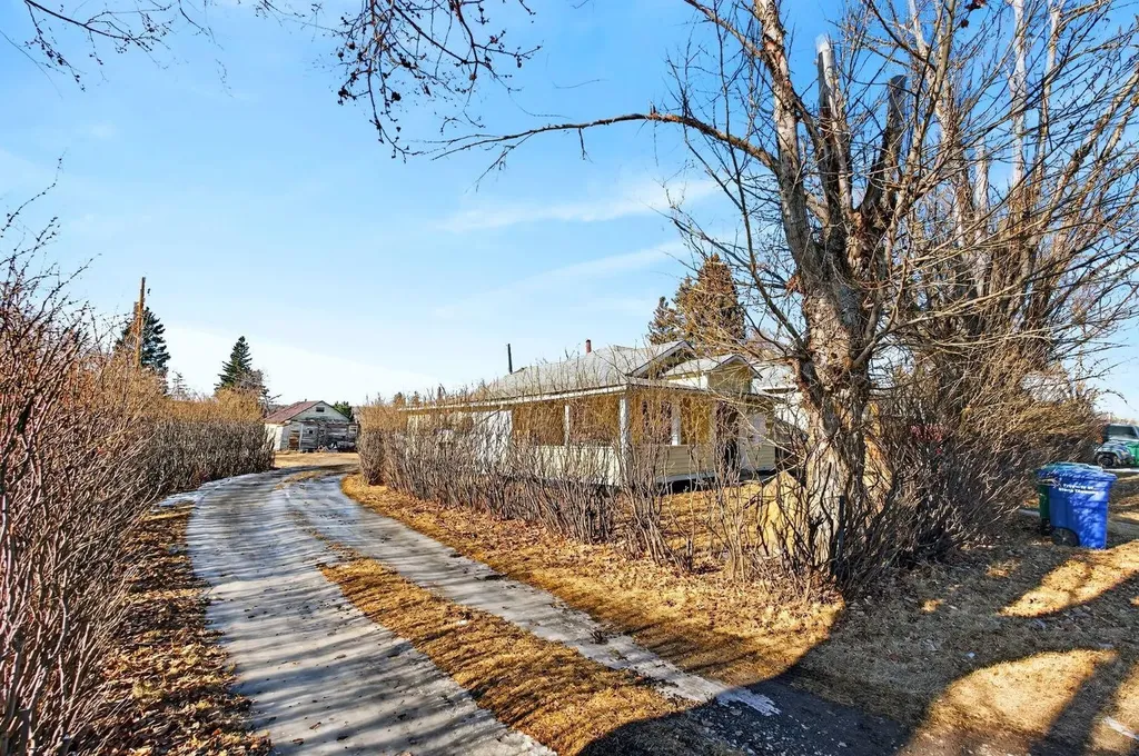 509 1 Street SE Diamond Valley AB T0L 0H0