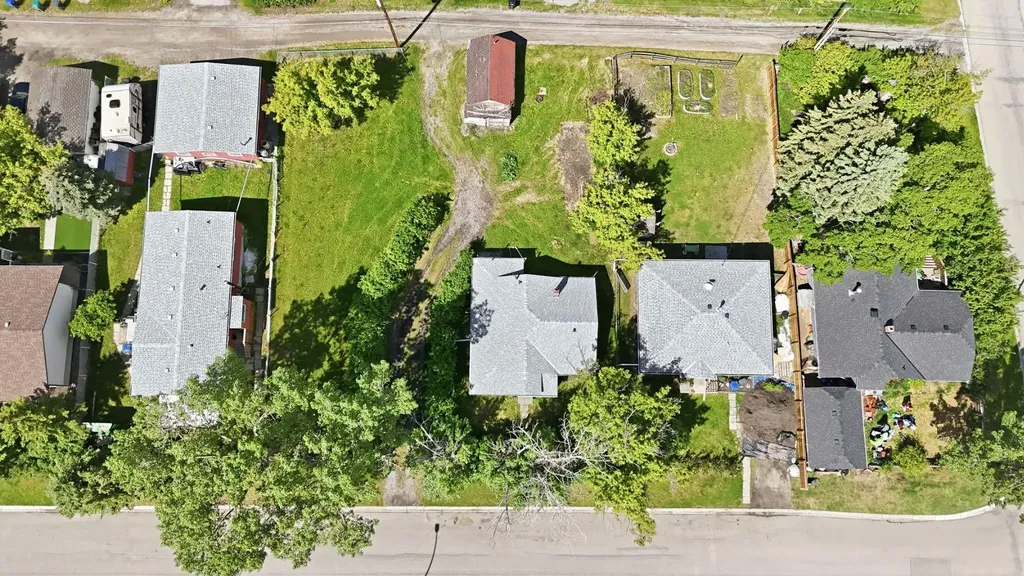 509 1 Street SE Diamond Valley AB T0L 0H0
