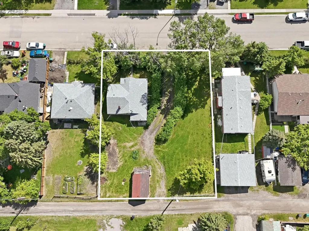 509 1 Street SE Diamond Valley AB T0L 0H0