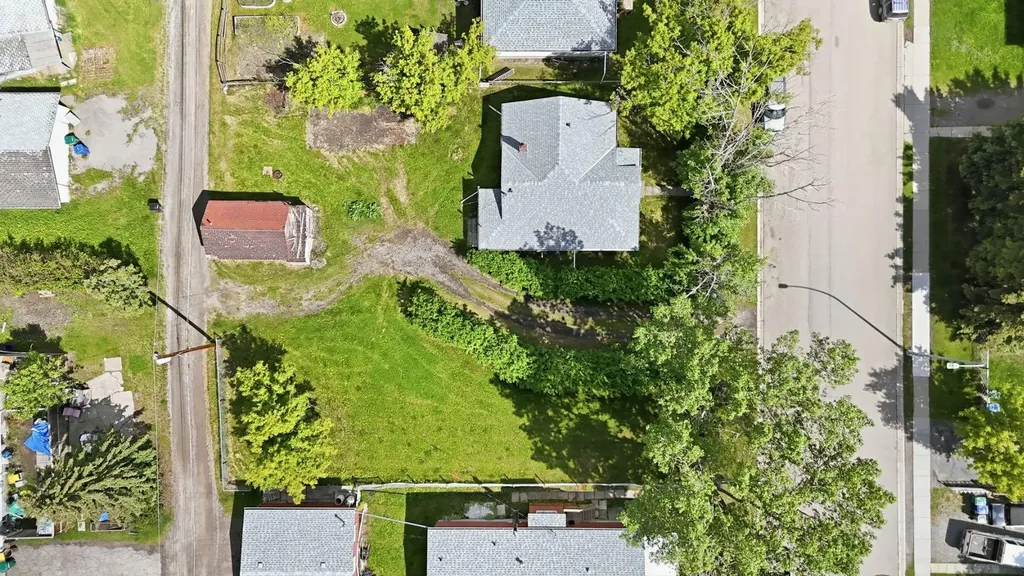 509 1 Street SE Diamond Valley AB T0L 0H0