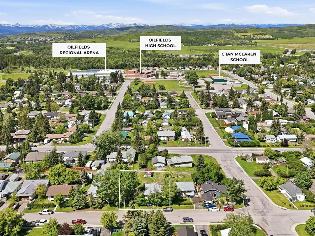 509 1 Street SE Diamond Valley AB T0L 0H0