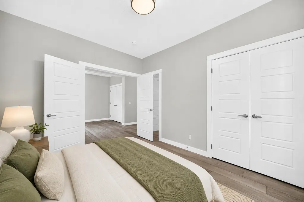137 Creekside Way SW Calgary AB T2X 4B1