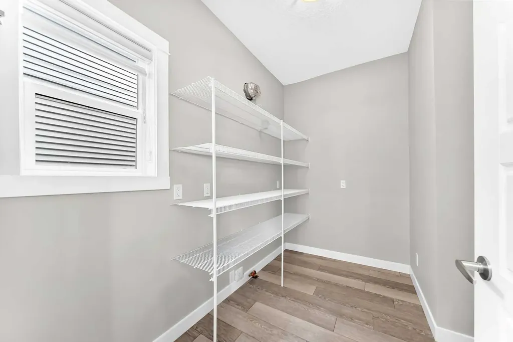 137 Creekside Way SW Calgary AB T2X 4B1