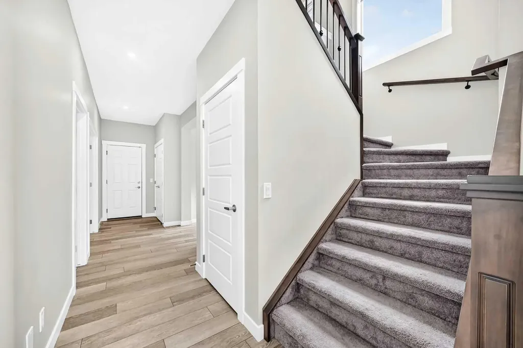 137 Creekside Way SW Calgary AB T2X 4B1