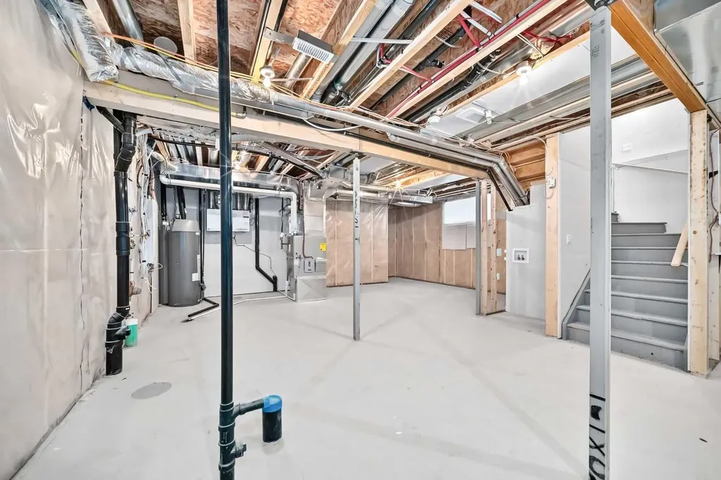137 Creekside Way SW Calgary AB T2X 4B1