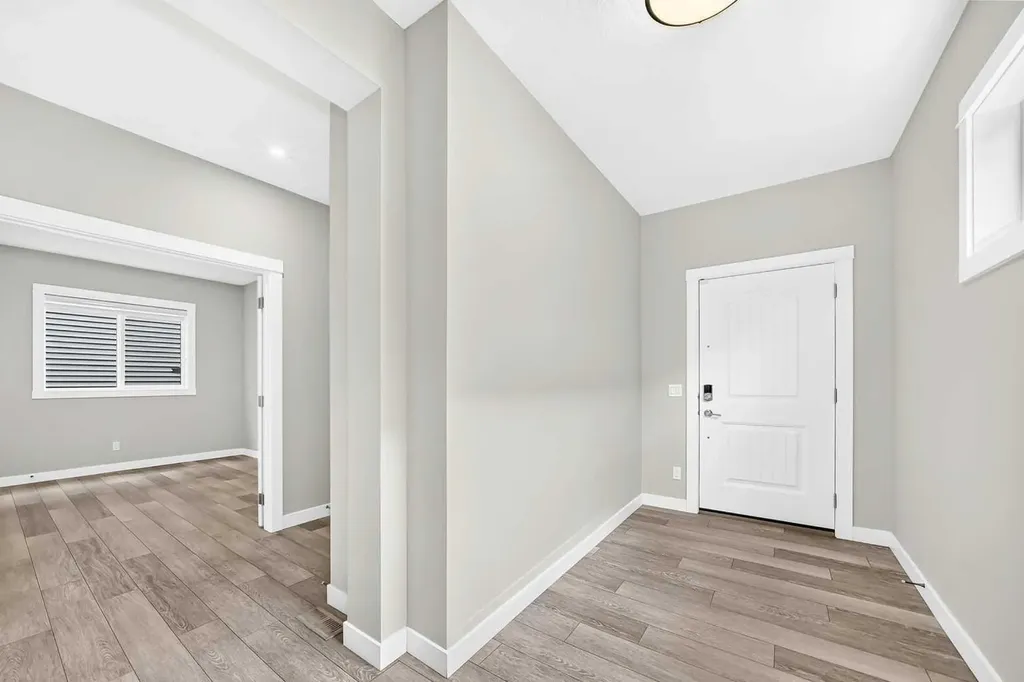137 Creekside Way SW Calgary AB T2X 4B1