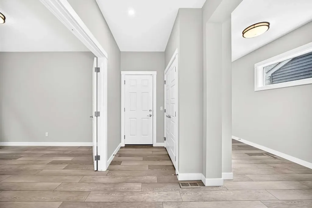 137 Creekside Way SW Calgary AB T2X 4B1