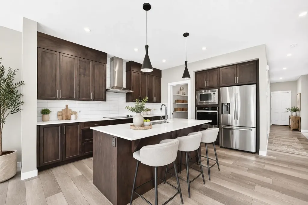 137 Creekside Way SW Calgary AB T2X 4B1