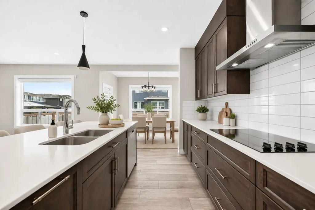 137 Creekside Way SW Calgary AB T2X 4B1