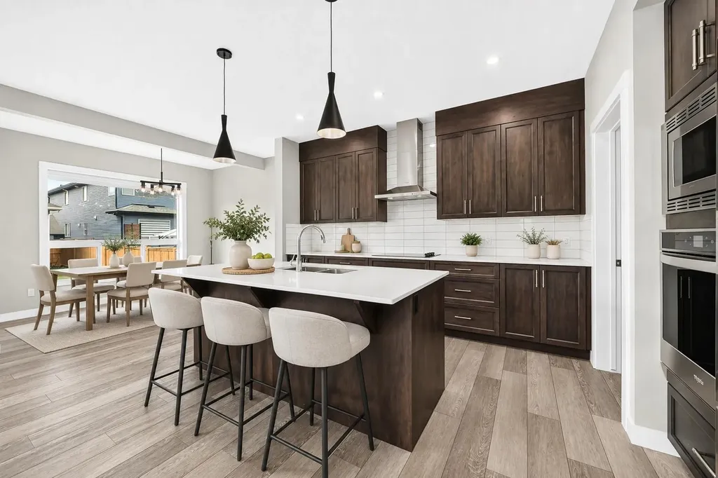 137 Creekside Way SW Calgary AB T2X 4B1