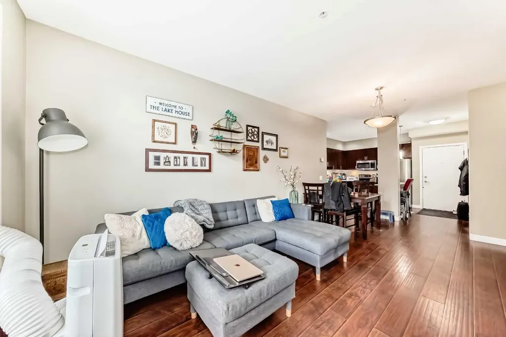 22 Auburn Bay Link SE Calgary AB T3M 1Z8